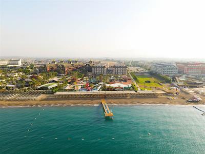 کریستال فمیلی ریزورت