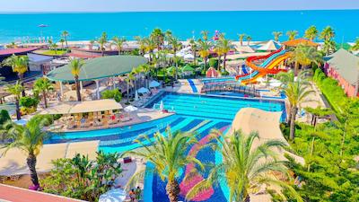 کریستال فمیلی ریزورت