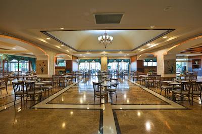 کریستال فمیلی ریزورت