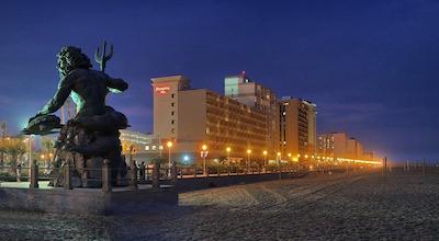 هامپتون این ویرجینیا بیچ-اُسینفرنت نرد