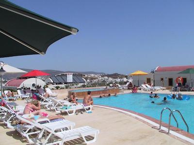 اُزوکارا اپارتمنتز ایی