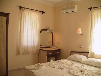 اُزوکارا اپارتمنتز ایی