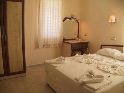 اُزوکارا اپارتمنتز ایی