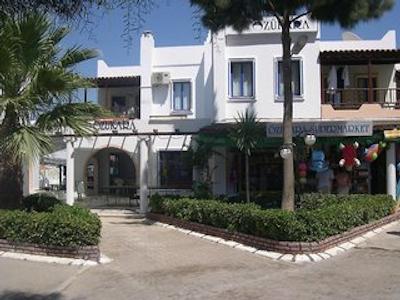 اُزوکارا اپارتمنتز ایی