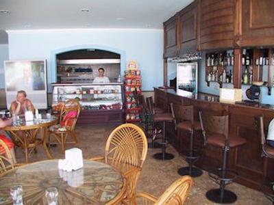 اُزوکارا اپارتمنتز ایی