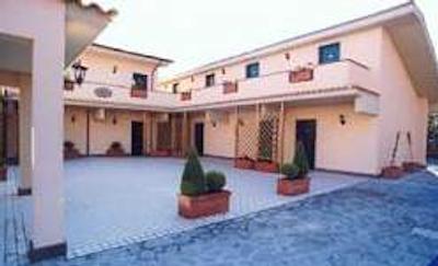 ویلا جیولیا شیامپینو