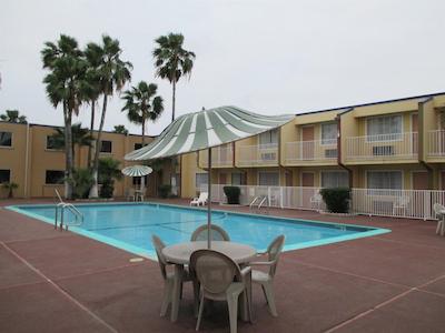 مانوسُن هتل برونسویل