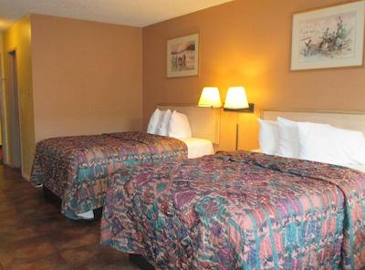 مانوسُن هتل برونسویل