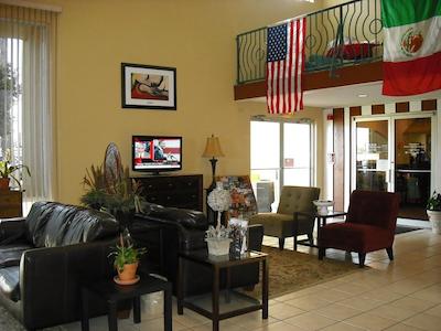 مانوسُن هتل برونسویل