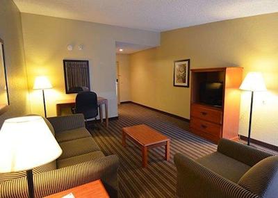 کوالیتی این اند سویتز نرگ پارک-مدیکال سنتر