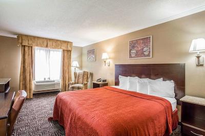 کوالیتی این اند سویتز فت جاکسُن مینگات