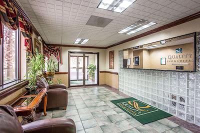 کوالیتی این اند سویتز فت جاکسُن مینگات