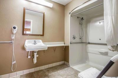 کوالیتی این اند سویتز فت جاکسُن مینگات