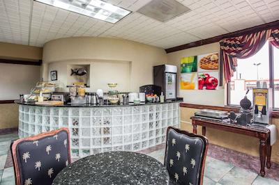 کوالیتی این اند سویتز فت جاکسُن مینگات