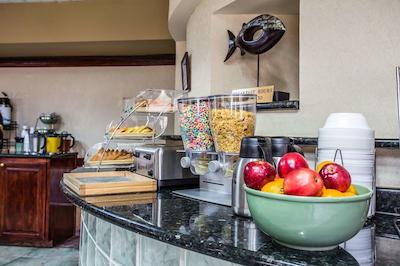 کوالیتی این اند سویتز فت جاکسُن مینگات