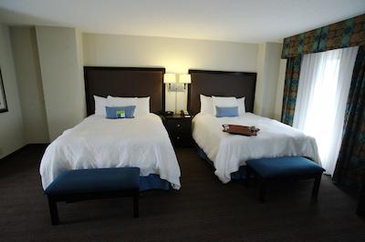 هامپتون این اند سویتز ناشویل-دونتون