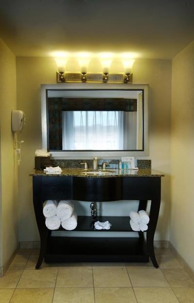 هامپتون این اند سویتز ناشویل-دونتون