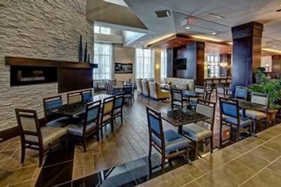 هامپتون این اند سویتز ناشویل-دونتون