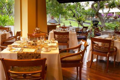 نوسا دوا بیچ هتل اند اسپا