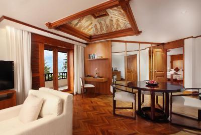 نوسا دوا بیچ هتل اند اسپا