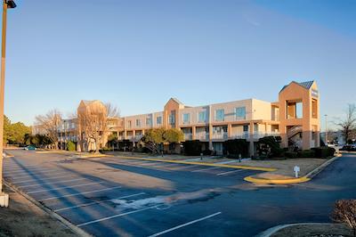 رد لین این اند سویتز فتویل کرز کریک مال