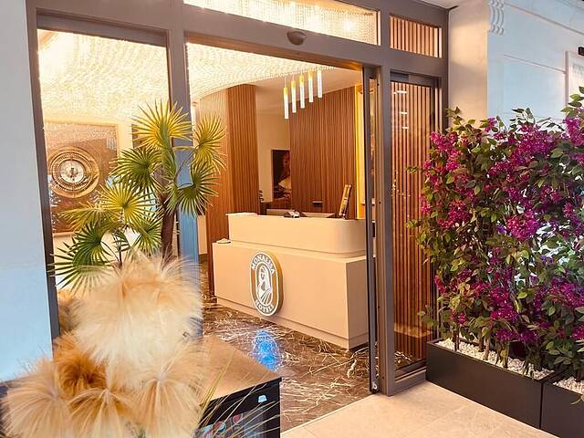 کوش آداسی مونالیزا آپارت