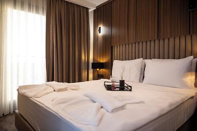 کوش آداسی مونالیزا آپارت