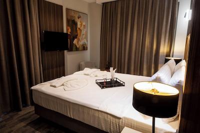 کوش آداسی مونالیزا آپارت