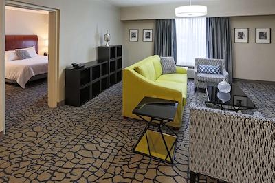 هیلتون گاردن این لویسویل نردیست