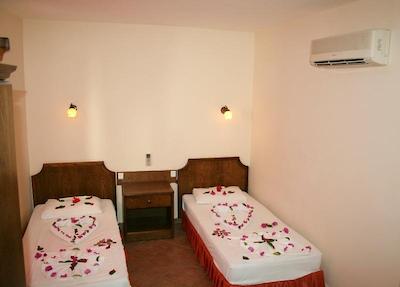 اُزهان اپارتمنتز