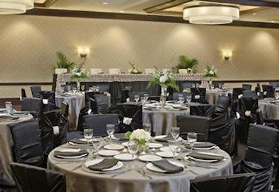 دوبلتری بای هیلتون هتل کلولاند دونتون-لاکسید