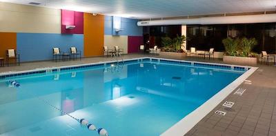 دوبلتری بای هیلتون هتل کلولاند دونتون-لاکسید