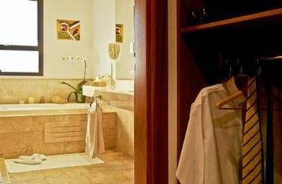 گئورج و کاسا برانکا