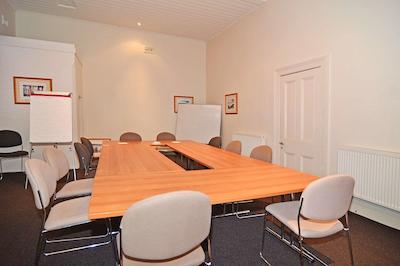 د انسُنیا اُن لیدیارد