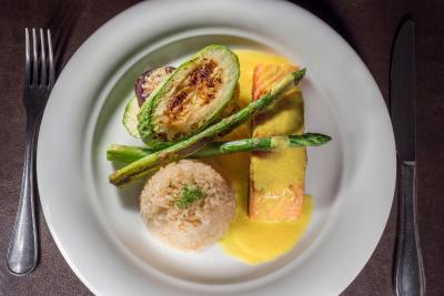 اتویل هتل جاردینز