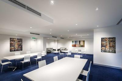 میلانو سرویسد اپارتمنتز