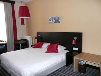 لئوناردو هتل انتورپن