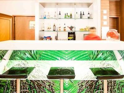 ایبیز ماناوز دیستریتو ایندوستریال