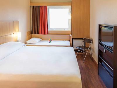 ایبیز کوریتیبا ارپرتو