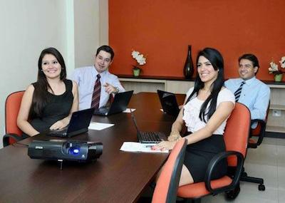 اسلیپ این ماناوز