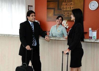 اسلیپ این ماناوز