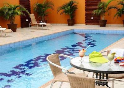 اسلیپ این ماناوز