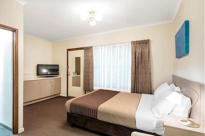 بست وسترن اُلد ماریتیم