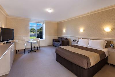 بست وسترن اُلد ماریتیم