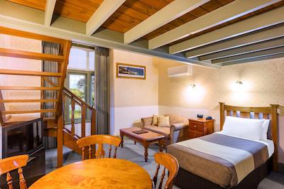 بست وسترن اُلد ماریتیم