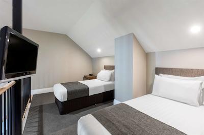 بست وسترن اُلد ماریتیم