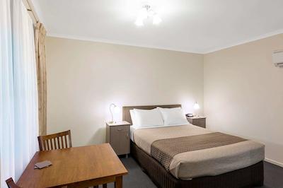 بست وسترن اُلد ماریتیم