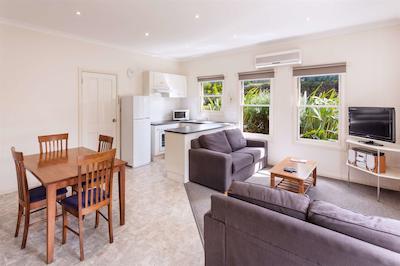 بست وسترن اُلد ماریتیم