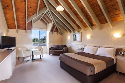 بست وسترن اُلد ماریتیم