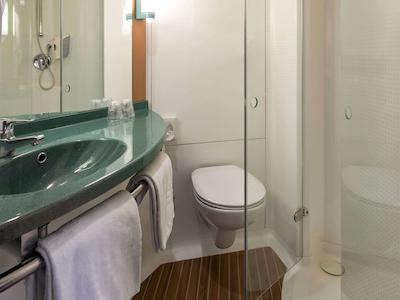 ایبیز االست سنتروم